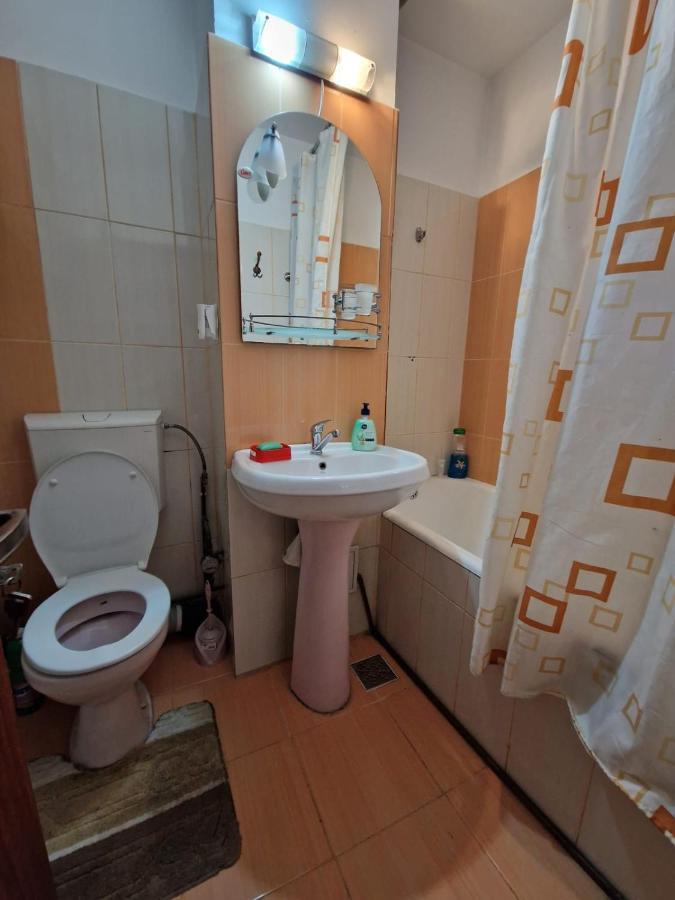 Apartament Victoria Leilighet Târgu Jiu Eksteriør bilde