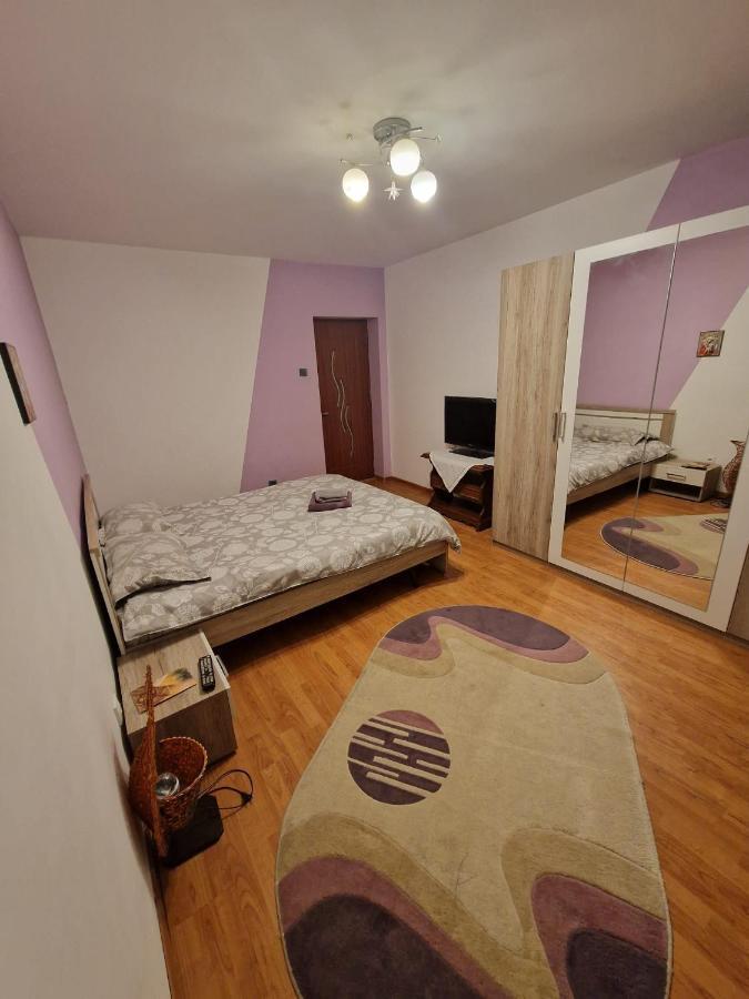 Apartament Victoria Leilighet Târgu Jiu Eksteriør bilde